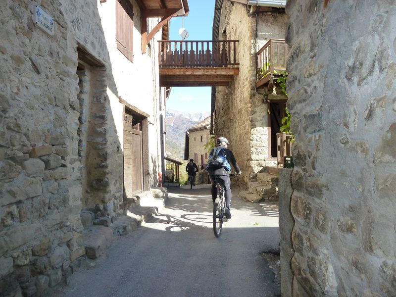 cabanes_croix_puy_2011_081.jpg