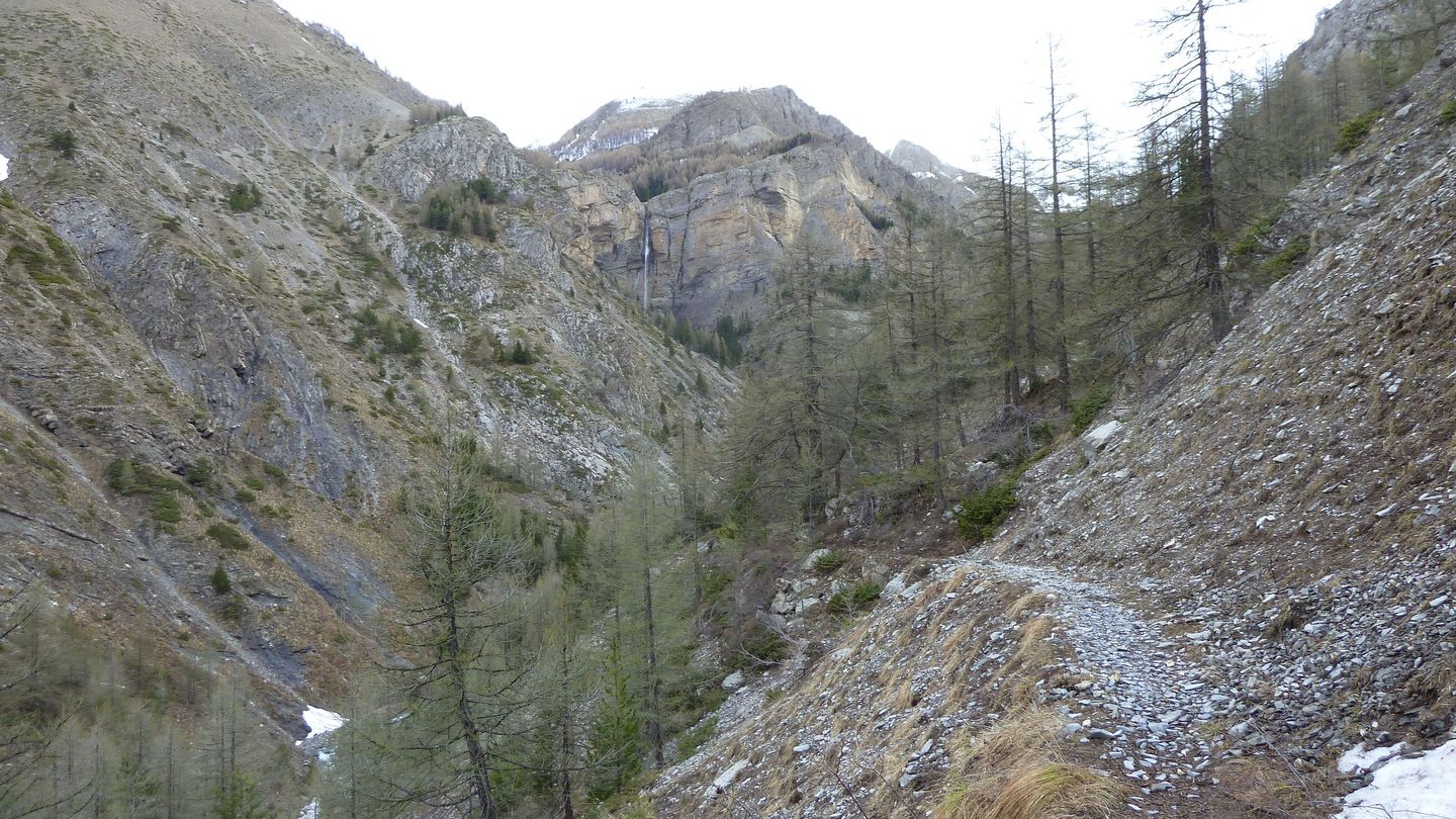 cabanes_talon_avril_2018_025.JPG
