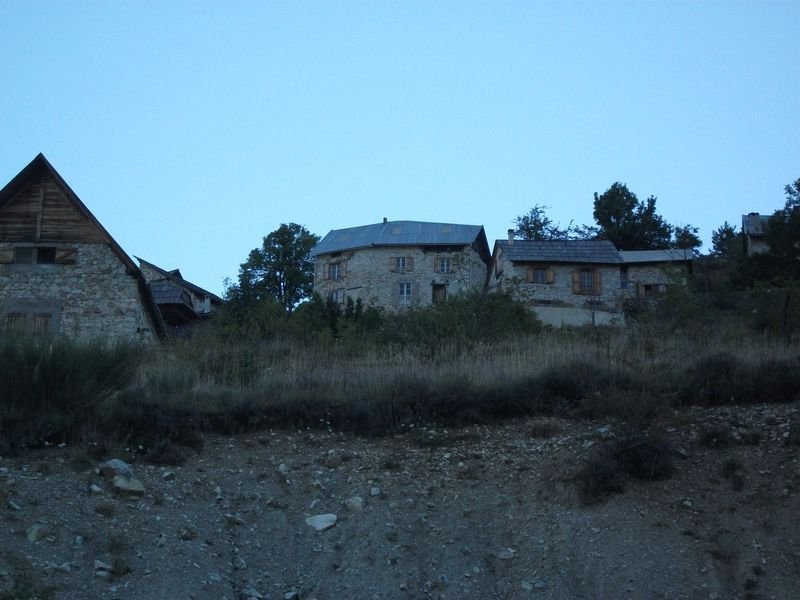 cabane_vieille.jpg